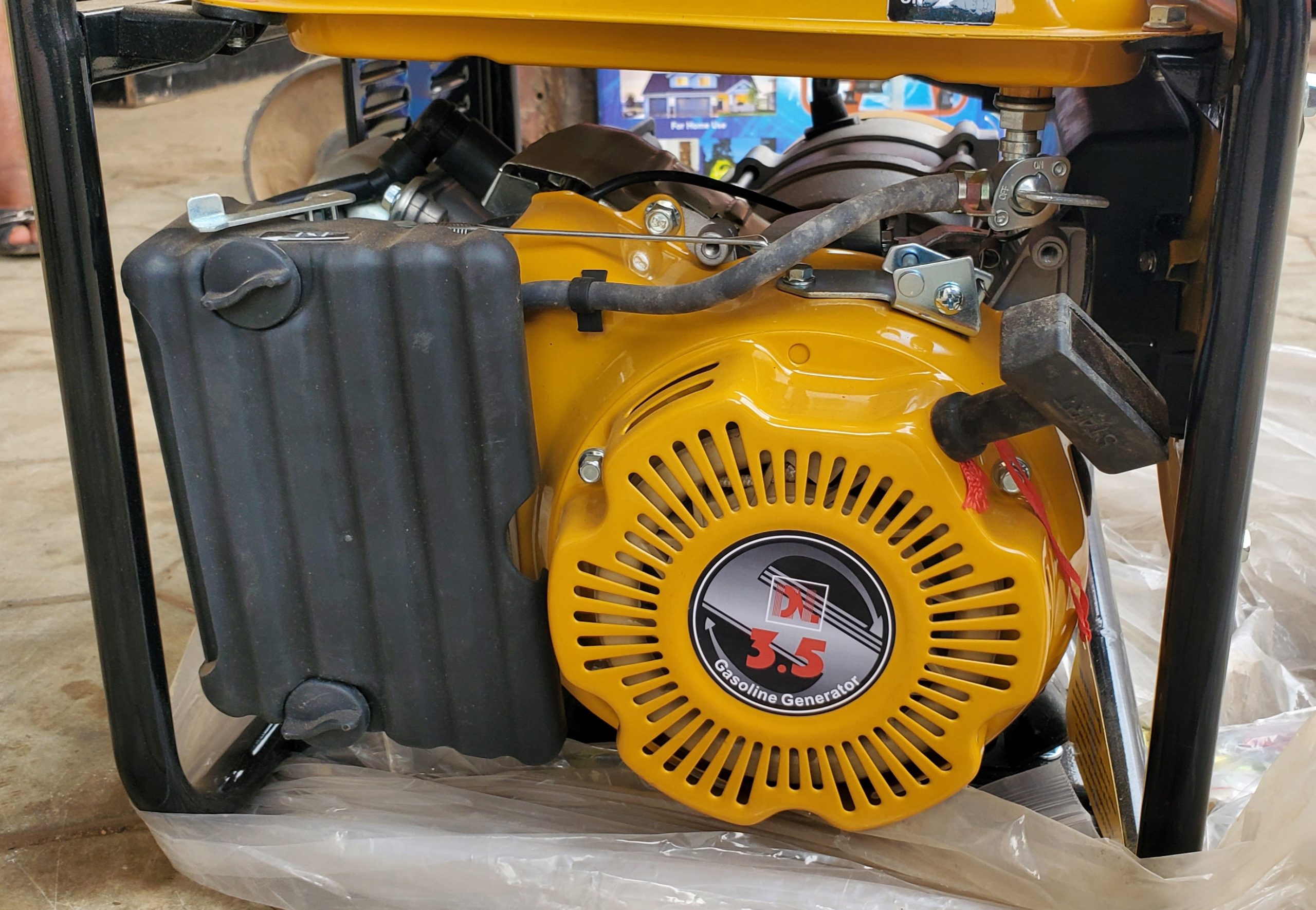 EC 2300 Super Yellow - Image 4