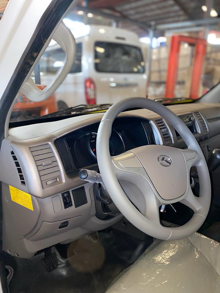 King long 2.2L Standard Roof, Hummer Body - Image 5