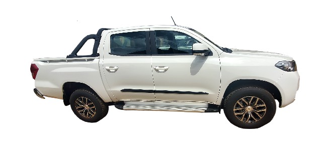 Foday prado face 4x4 2.4L Mitsubishi engine - Image 12