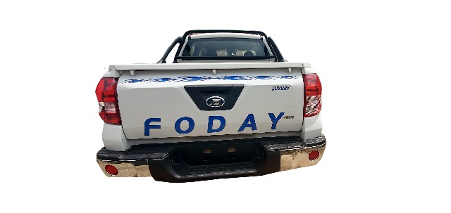 Foday prado face 4x4 2.4L Mitsubishi engine - Image 11