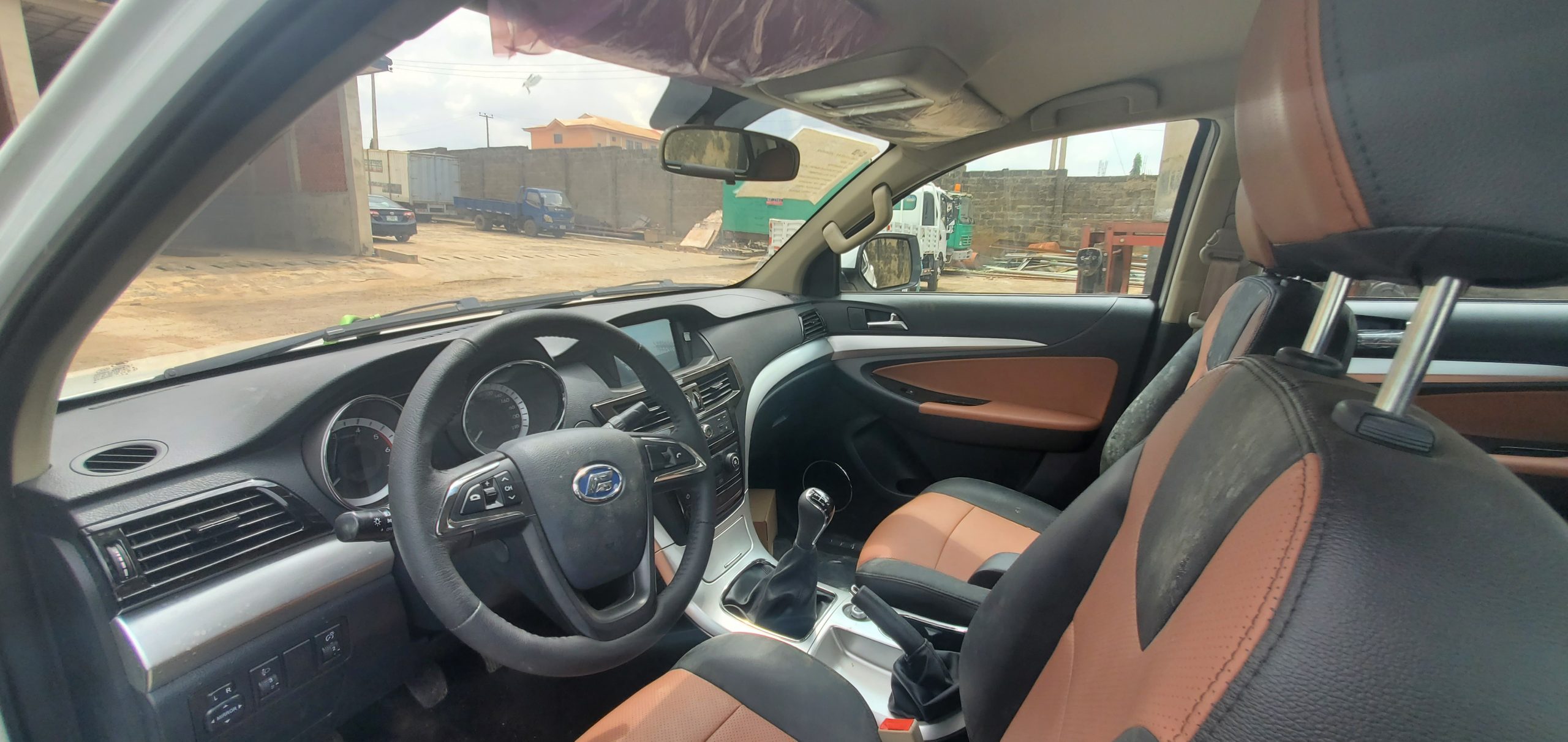 Foday SU face 4x4 2.7L 3tz(toyota engine) 4doors - Image 5