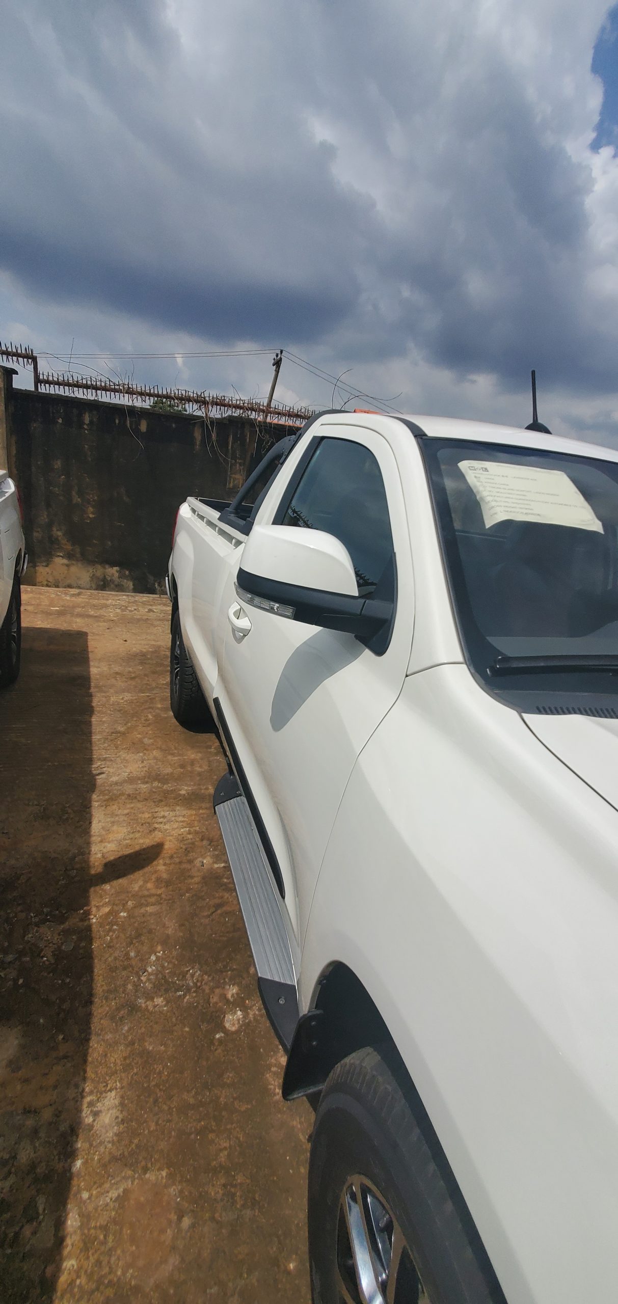 Foday SU face 4x2 2.4L single door - Image 2