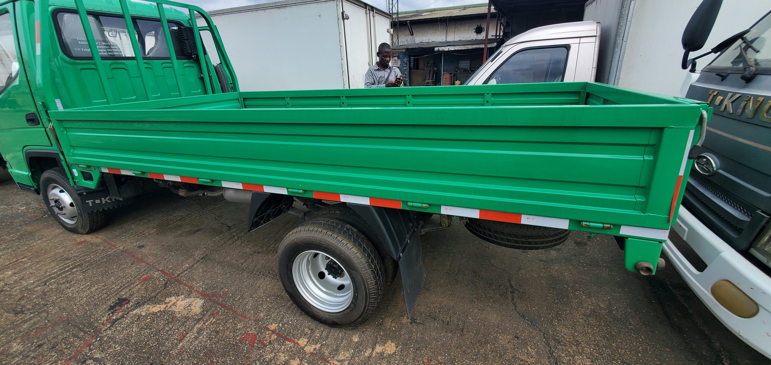 2 Tons T-King - Image 5